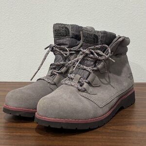The North Face Women’s suede Gray boots